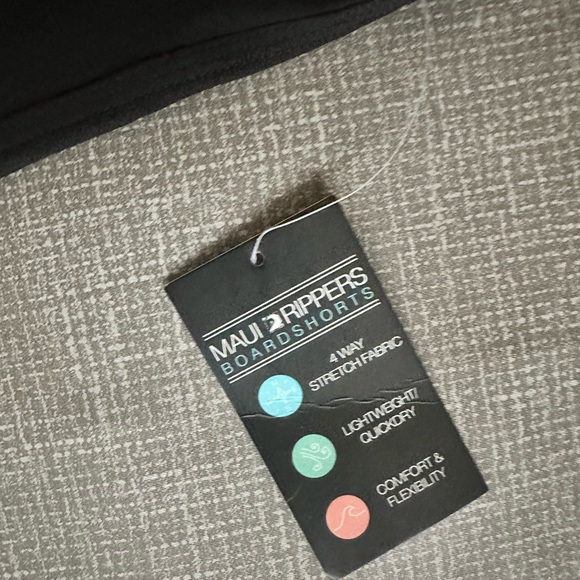 Maui Rippers Women’s 9” Black Board Shorts size 16 NEW - Picture 5 of 12